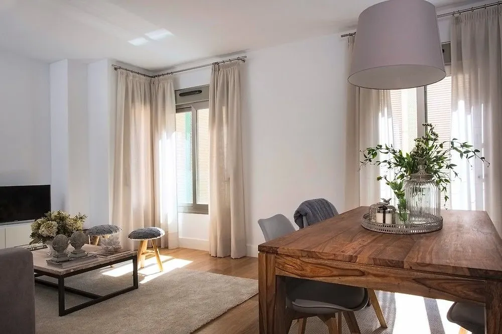 Διαμέρισμα Livin4Malaga Platinum Beach